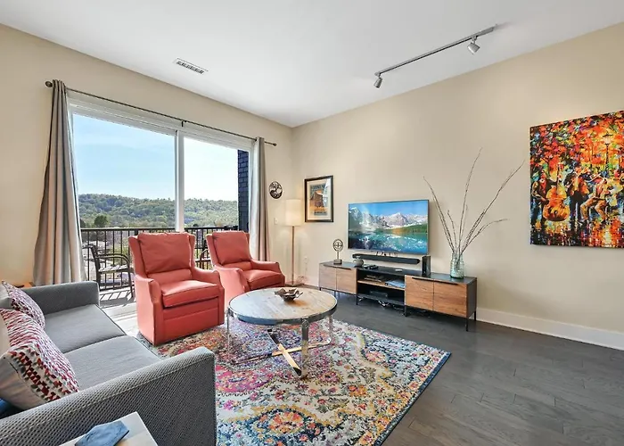 45 Asheland Avenue Unit 406