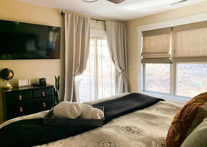 Poplar Cottage Hot Tub Spotless & Quiet